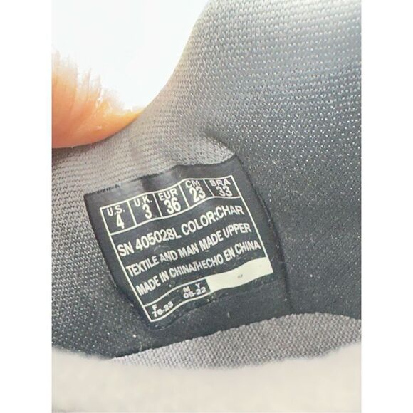 Sketcher Go Run Fast Boys Size 4 Sneakers New Never Used - Picture 6 of 6